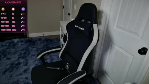 Snapshot of brookebee27 chatting on February 2025 03:26:02 AM brookebee online show from February 2025 03:26:02 AM