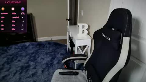 Snapshot of brookebee27 chatting on March 2025 11:00:02 PM brookebee online show from March 2025 11:00:02 PM