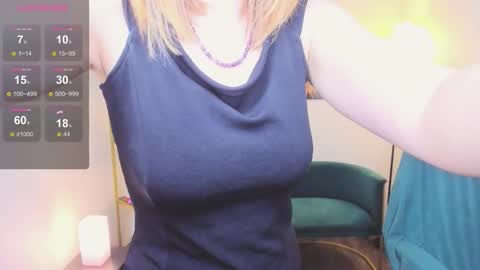 Lady Brooke online show from November 2025 03:58:02 PM