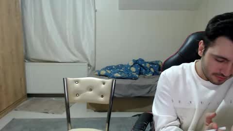 Snapshot of brownhaiir chatting on February 2025 12:00:02 AM brownhaiir online show from February 2025 12:00:02 AM