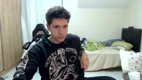 Snapshot of brownhaiir chatting on October 2025 07:02:01 PM brownhaiir online show from October 2025 07:02:01 PM