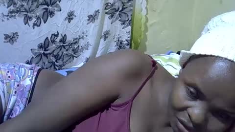 Snapshot of brownsexy_baby chatting on October 2025 07:10:02 PM brownsexy_baby online show from October 2025 07:10:02 PM