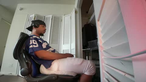 Brownskinshortyy online show from February 2026 03:21:01 PM