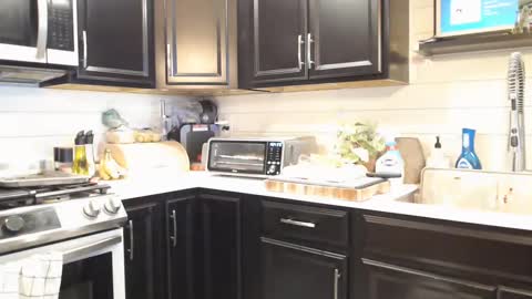 Bruce online show from September 2025 12:11:01 AM