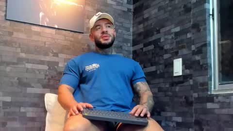 brucedallas online show from February 2026 05:01:02 AM