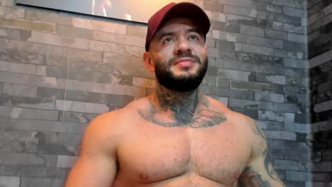 Snapshot of brucedallas chatting on May 2026 04:54:01 AM brucedallas online show from May 2026 04:54:01 AM