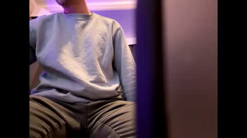 brucelogan80 online show from November 2025 02:44:02 AM