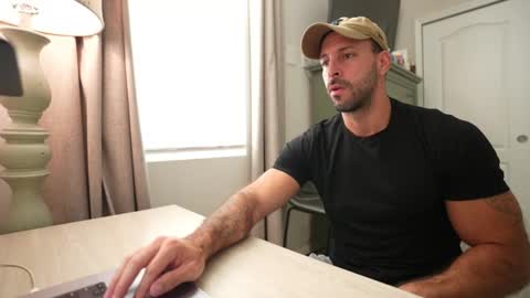 onlyfans BRUCESTRYKER online show from December 2025 07:11:01 PM