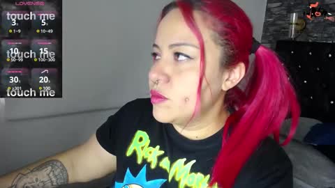Snapshot of bruja_scarlata chatting on February 2025 06:40:02 PM Bruja SCarlata online show from February 2025 06:40:02 PM