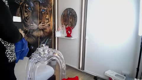 Snapshot of bruja_scarlata chatting on September 2025 10:17:02 AM Bruja SCarlata online show from September 2025 10:17:02 AM