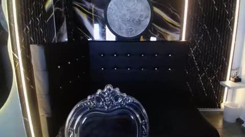 Snapshot of bruja_scarlata chatting on November 2025 10:03:01 AM Bruja SCarlata online show from November 2025 10:03:01 AM