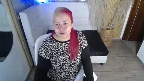 Snapshot of bruja_scarlata chatting on December 2025 10:35:01 AM Bruja SCarlata online show from December 2025 10:35:01 AM