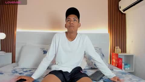 Luis online show from September 2025 03:38:02 AM