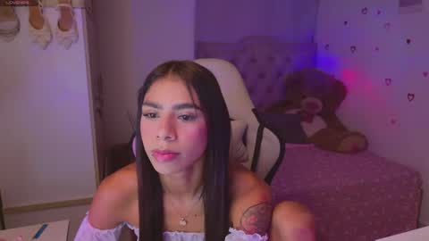 SARAH  online show from April 2026 02:17:01 AM