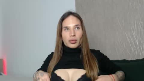 Snapshot of brunettesurprise chatting on January 2026 05:07:01 PM Luna online show from January 2026 05:07:01 PM