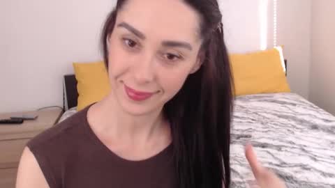 Snapshot of brunettgirl_ chatting on February 2026 07:03:02 AM Ellis online show from February 2026 07:03:02 AM