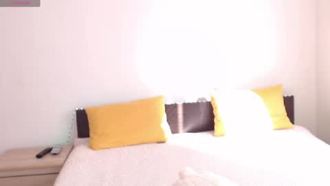 Ellis online show from April 2026 06:27:01 AM