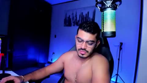 Bruno online show from February 2025 04:33:01 AM