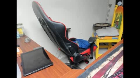 Snapshot of brutalmaster1983 chatting on December 2024 07:28:02 AM BRUTALMASTER1983 online show from December 2024 07:28:02 AM