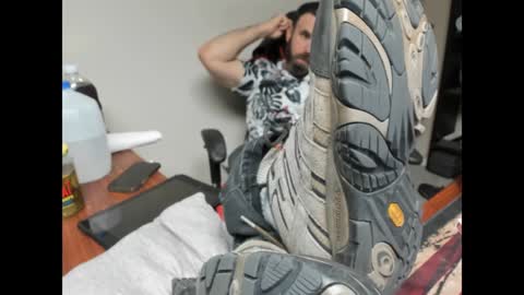 Snapshot of brutalmaster1983 chatting on December 2024 06:00:02 AM BRUTALMASTER1983 online show from December 2024 06:00:02 AM