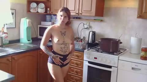 Snapshot of brutecia chatting on October 2025 08:57:02 AM brutecia online show from October 2025 08:57:02 AM