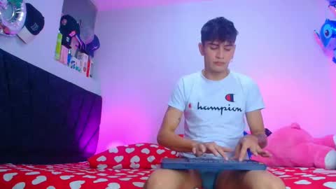 BRYAM INDEPENDENT MODEL online show from March 2026 10:56:02 PM