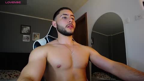 Snapshot of bryan_oficials chatting on December 2024 04:18:01 AM bryan_oficials online show from December 2024 04:18:01 AM