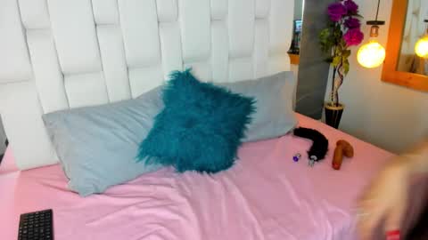 Snapshot of bryna_ chatting on January 2025 03:28:02 AM bryna_ online show from January 2025 03:28:02 AM