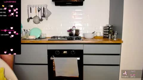 Bubblegum online show from October 2025 02:53:01 PM