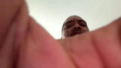 bubbleazzhere online show from October 2025 08:30:01 PM