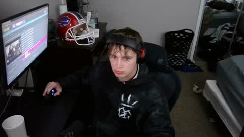 Snapshot of bubblebuttbdn chatting on September 2025 02:44:01 AM BubblebuttBdn online show from September 2025 02:44:01 AM