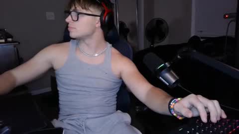 Snapshot of bubblebuttbdn chatting on October 2025 08:01:01 AM BubblebuttBdn online show from October 2025 08:01:01 AM