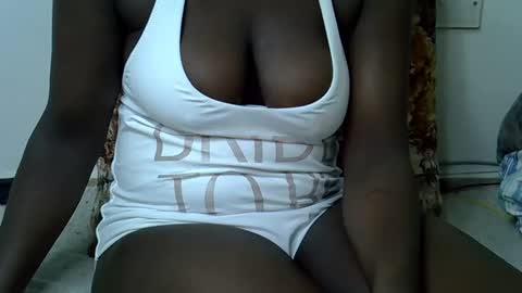 Snapshot of bubbly_ass247 chatting on September 2025 11:00:01 AM bubbly online show from September 2025 11:00:01 AM