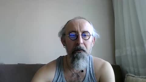 Snapshot of buckwessle chatting on May 2026 11:09:02 AM Buck Wessle online show from May 2026 11:09:02 AM