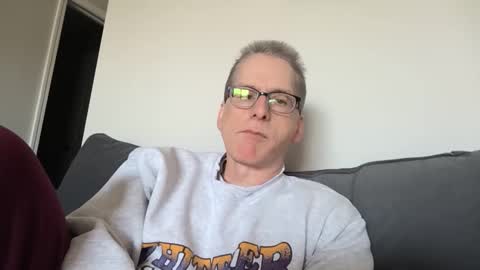 Snapshot of budman004 chatting on April 2026 06:23:02 PM budman004 online show from April 2026 06:23:02 PM