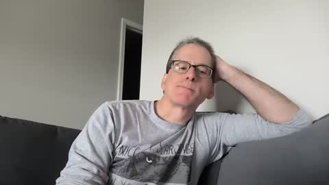 Snapshot of budman004 chatting on April 2026 05:32:02 PM budman004 online show from April 2026 05:32:02 PM