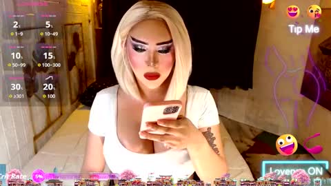 Lucienne online show from January 2026 12:40:02 PM