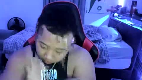 buffsexyman24 online show from March 2025 02:49:02 AM