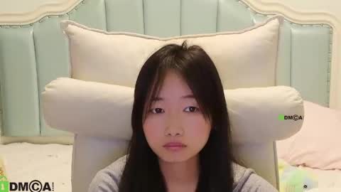 Sandy----xx online show from April 2026 05:23:01 PM