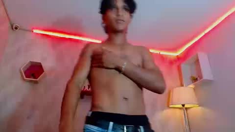 bull_cam online show from October 2025 06:30:01 PM