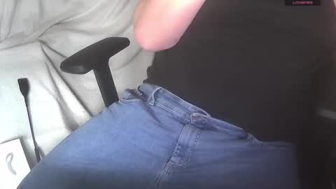 Snapshot of bullen2004 chatting on March 2026 10:21:01 AM bullen2004 online show from March 2026 10:21:01 AM