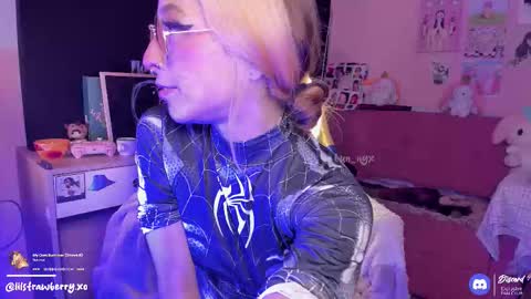 Snapshot of bun_nyx chatting on October 2025 03:18:01 AM online show from October 2025 03:18:01 AM