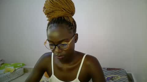 bunny_bliss1 online show from May 2026 02:55:01 PM