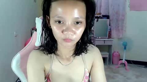 Snapshot of bunny_flower18 chatting on February 2025 02:22:02 PM bunny_flower18 online show from February 2025 02:22:02 PM