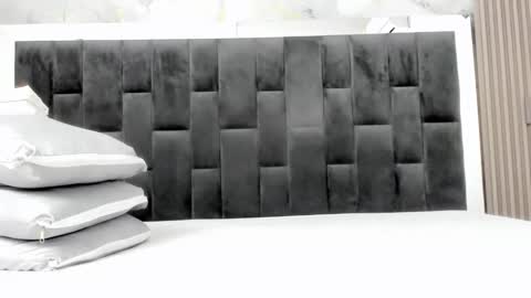 bunny online show from December 2025 12:14:02 PM