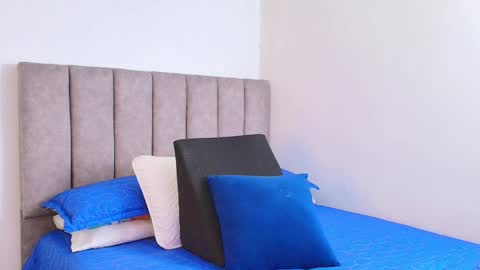 Carolina online show from January 2025 03:15:01 AM