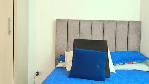 Carolina online show from September 2025 04:12:01 AM