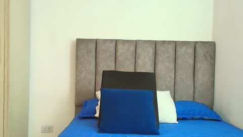 Carolina online show from October 2025 04:45:01 AM