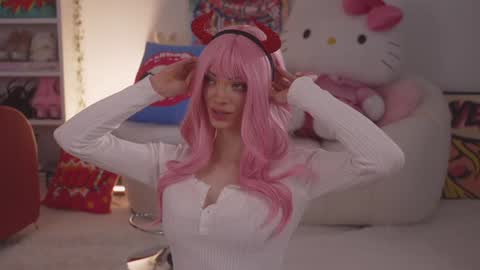 Stella online show from January 2025 12:01:01 AM