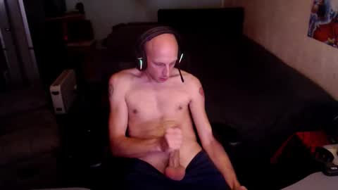 Snapshot of bunnydollstellas_toy chatting on September 2025 01:51:02 AM Gnther online show from September 2025 01:51:02 AM
